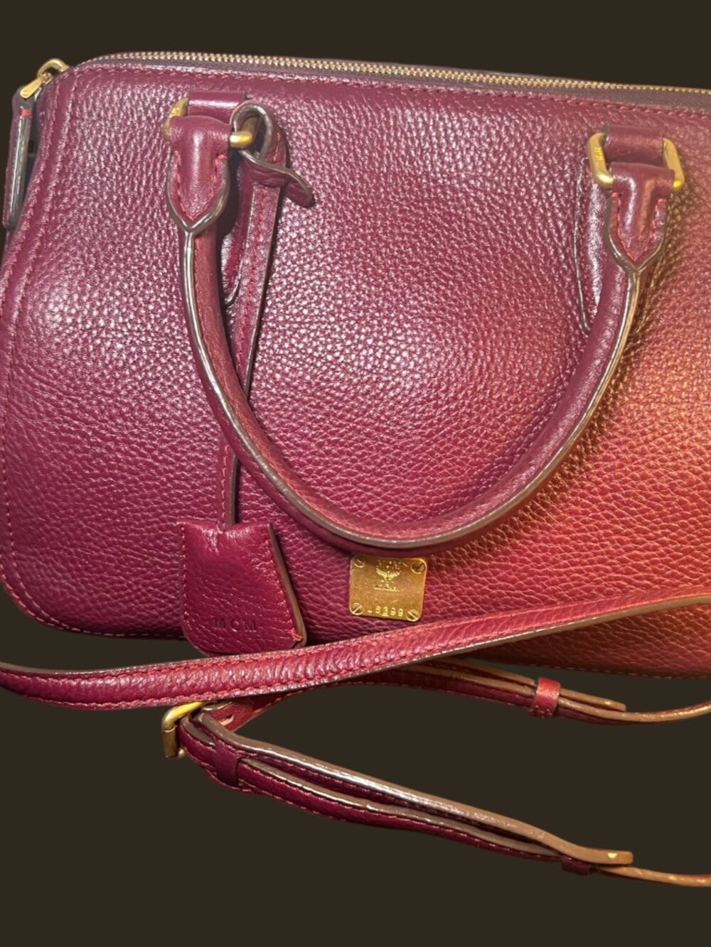 MCM München Burgundy Pebbled Leather Boston Satchel Crossbody Bag Gold Hardware - Picture 3 of 14